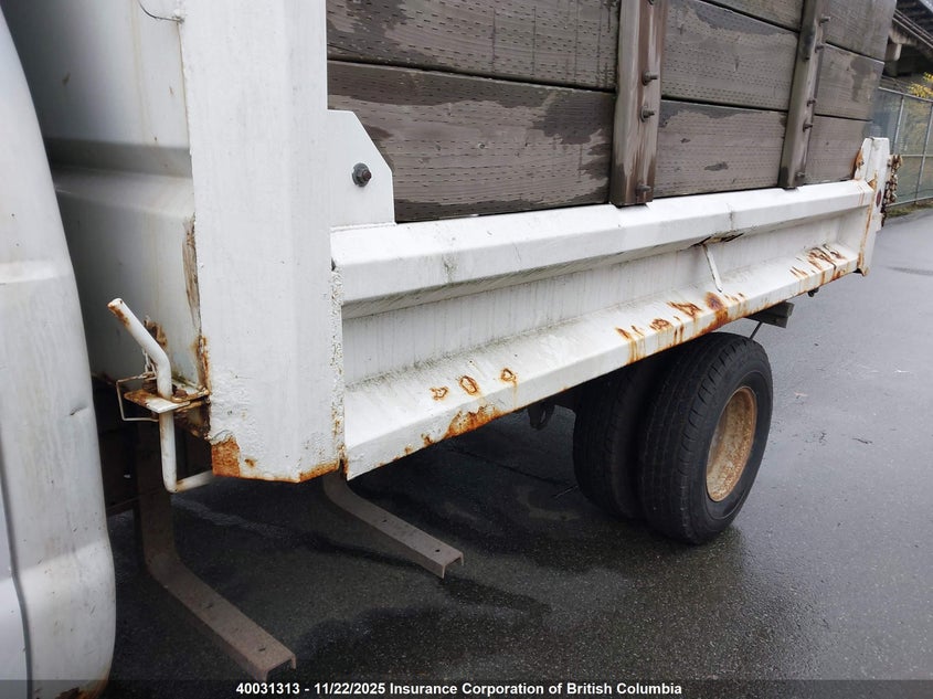 2001 Ford F350 Super Duty VIN: 1FDWF37F11ED64383 Lot: 40031313