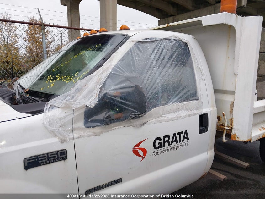 2001 Ford F350 Super Duty VIN: 1FDWF37F11ED64383 Lot: 40031313