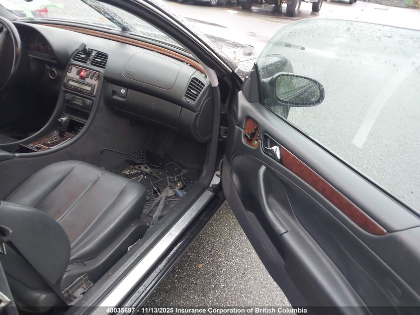 2002 Mercedes-Benz Clk 320 VIN: WDBLJ65G22T102628 Lot: 40035697