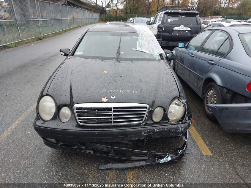 2002 Mercedes-Benz Clk 320 VIN: WDBLJ65G22T102628 Lot: 40035697