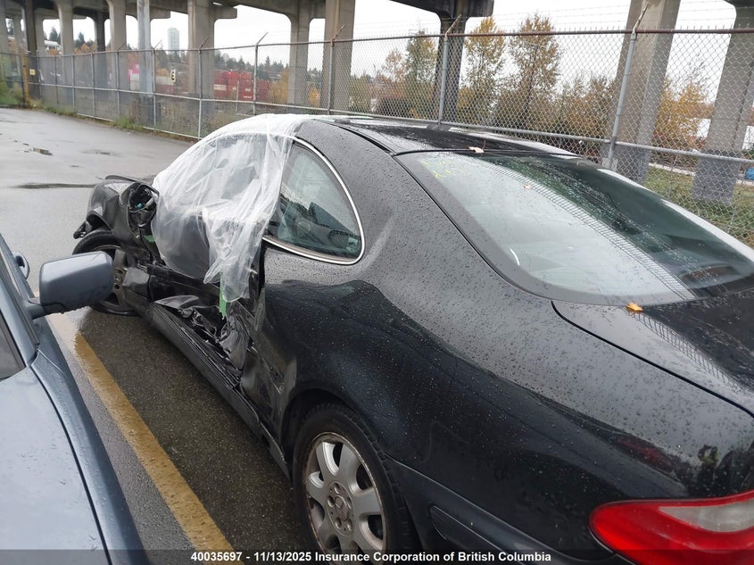 2002 Mercedes-Benz Clk 320 VIN: WDBLJ65G22T102628 Lot: 40035697