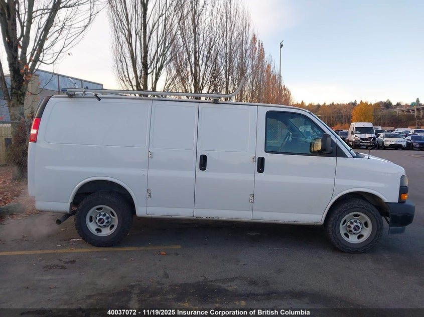 1GTZ7GFG4J1333233 2018 GMC SAVANA photo no. 13