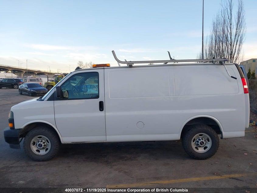 1GTZ7GFG4J1333233 2018 GMC SAVANA photo no. 14