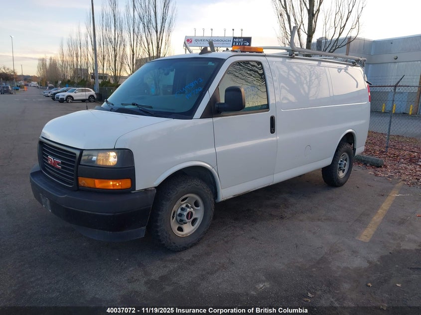 1GTZ7GFG4J1333233 2018 GMC SAVANA photo no. 2
