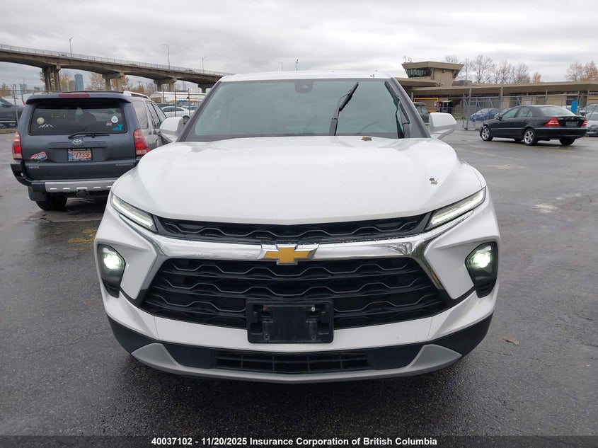 3GNKBHR4XPS212924 2023 CHEVROLET BLAZER photo no. 13