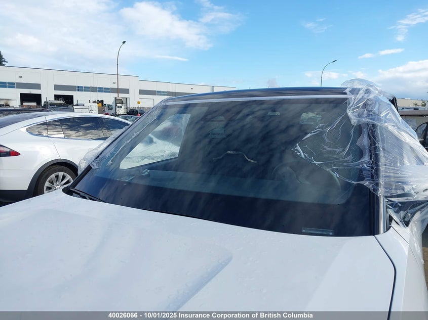 7PDSGABA6PN011753 2023 RIVIAN R1S photo no. 17