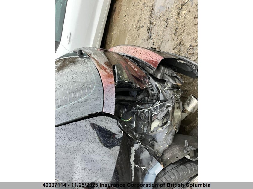 2011 Volkswagen Gti VIN: WVWFV7AJ9BW013485 Lot: 40037114