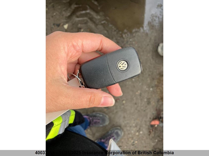 2011 Volkswagen Gti VIN: WVWFV7AJ9BW013485 Lot: 40037114