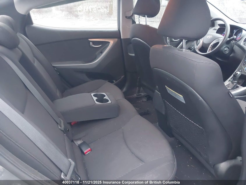 KMHDH4AE3GU582220 2016 HYUNDAI ELANTRA photo no. 8