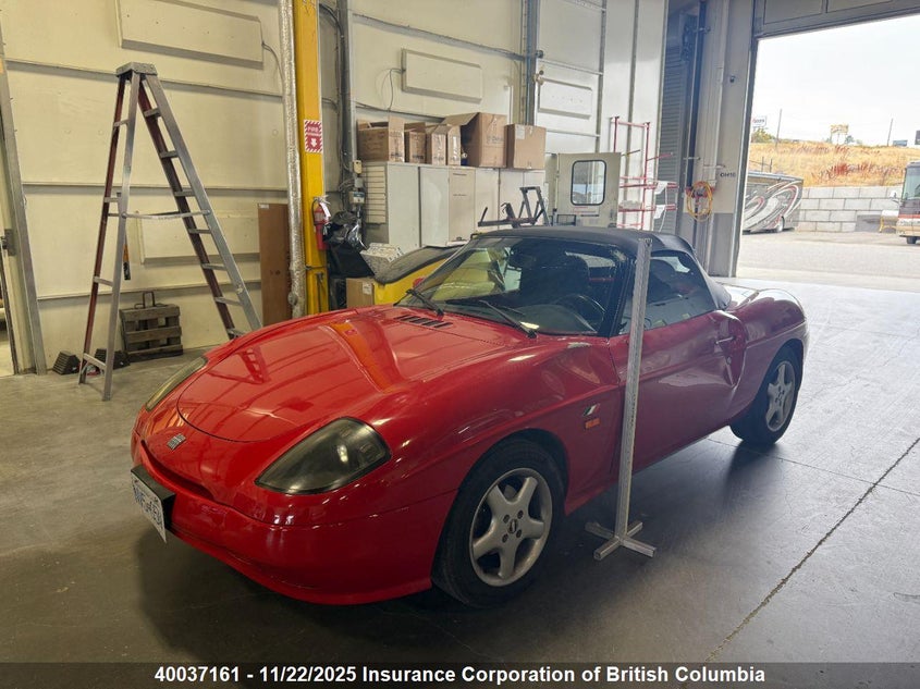 ZFA18300000016761 1996 FIAT BARCHETTA photo no. 2