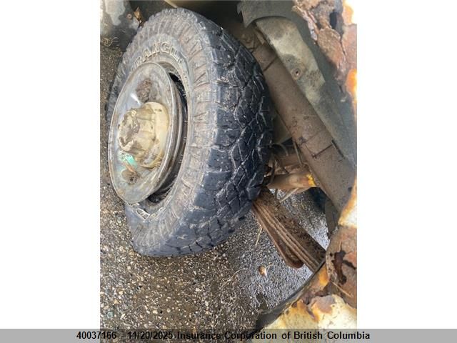 1998 Dodge Ram 2500 VIN: 1B7KF2369WJ215334 Lot: 40037166