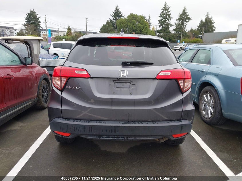 3CZRU5H55JM100788 2018 HONDA HR-V photo no. 16