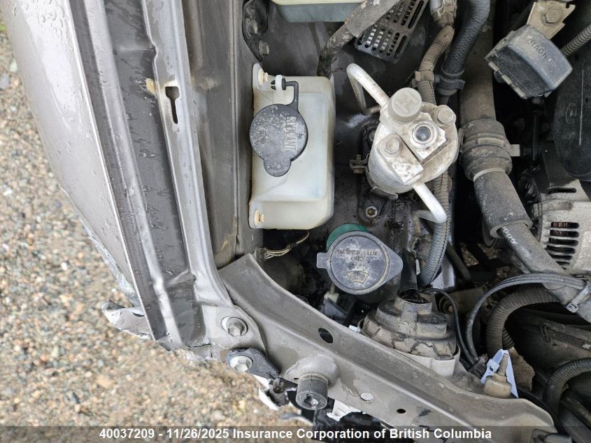 1998 Toyota Sienna Le/Xle VIN: 4T3ZF13CXWU057828 Lot: 40037209