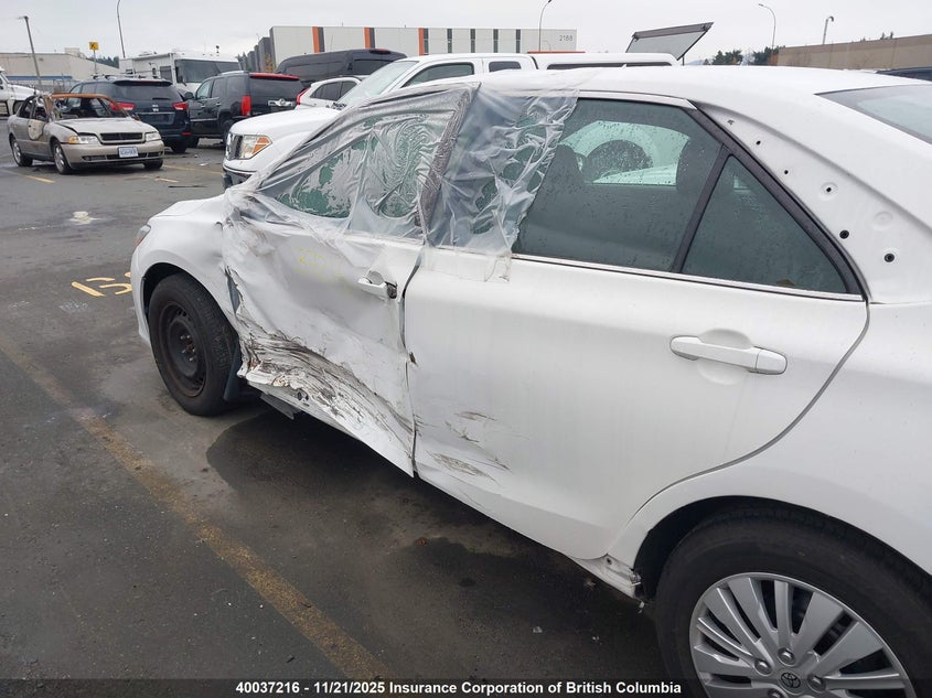 4T1BF1FK5HU332862 2017 TOYOTA CAMRY photo no. 14