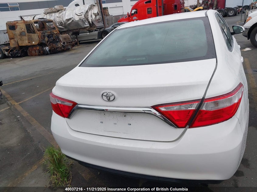 4T1BF1FK5HU332862 2017 TOYOTA CAMRY photo no. 16