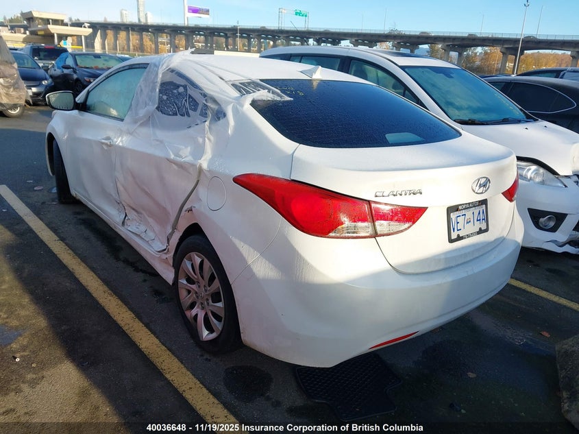 5NPDH4AE9DH179997 2013 HYUNDAI ELANTRA photo no. 3