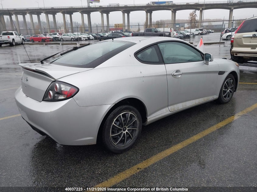 KMHHM65D18U273230 2008 HYUNDAI TIBURON photo no. 4
