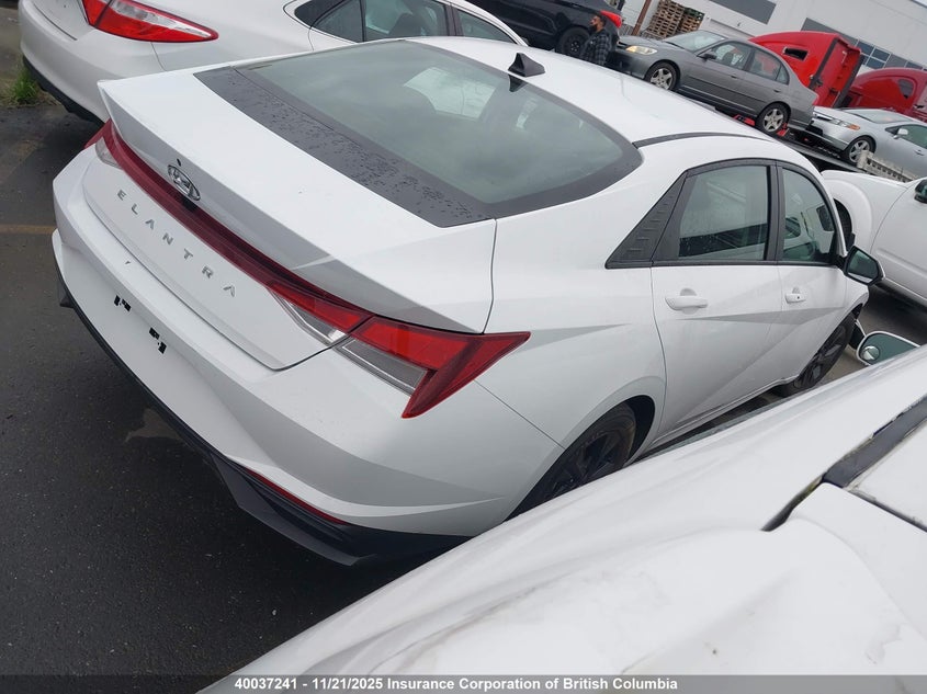 KMHLM4AG8NU244267 2022 HYUNDAI ELANTRA photo no. 4