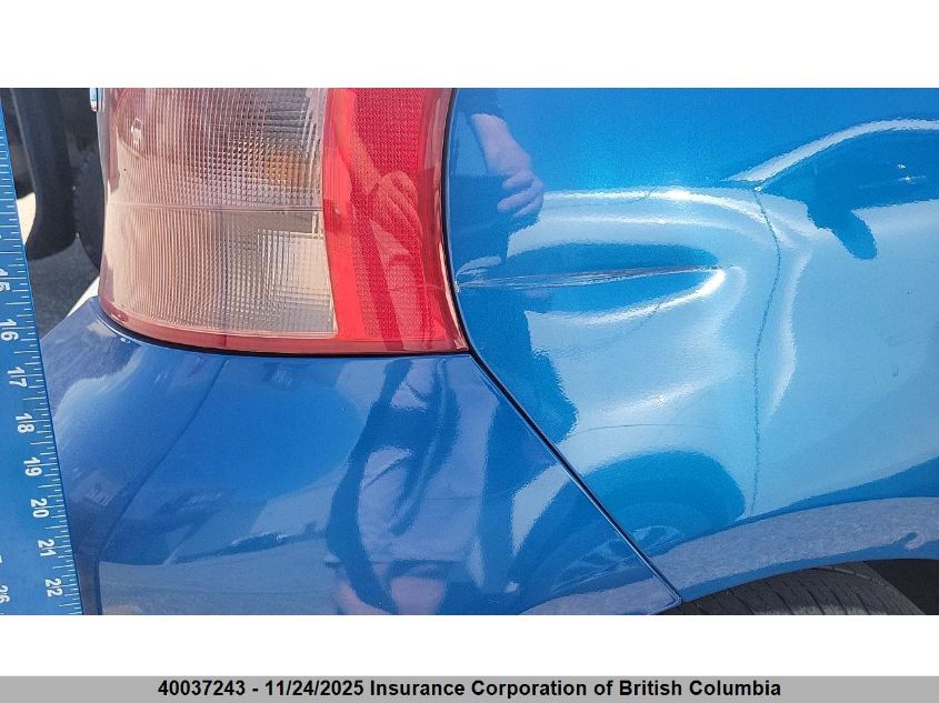 2008 Toyota Yaris VIN: JTDKT923885208119 Lot: 40037243