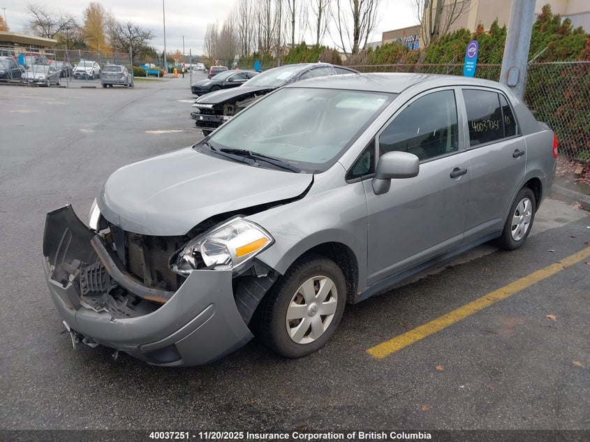3N1CC1AP1AL446736 2010 NISSAN VERSA photo no. 2