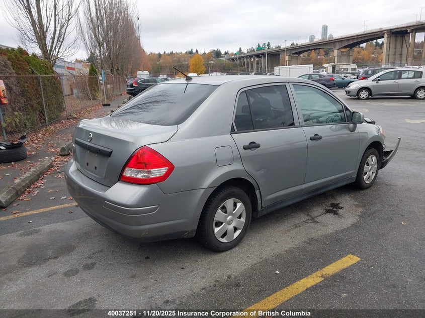 3N1CC1AP1AL446736 2010 NISSAN VERSA photo no. 4