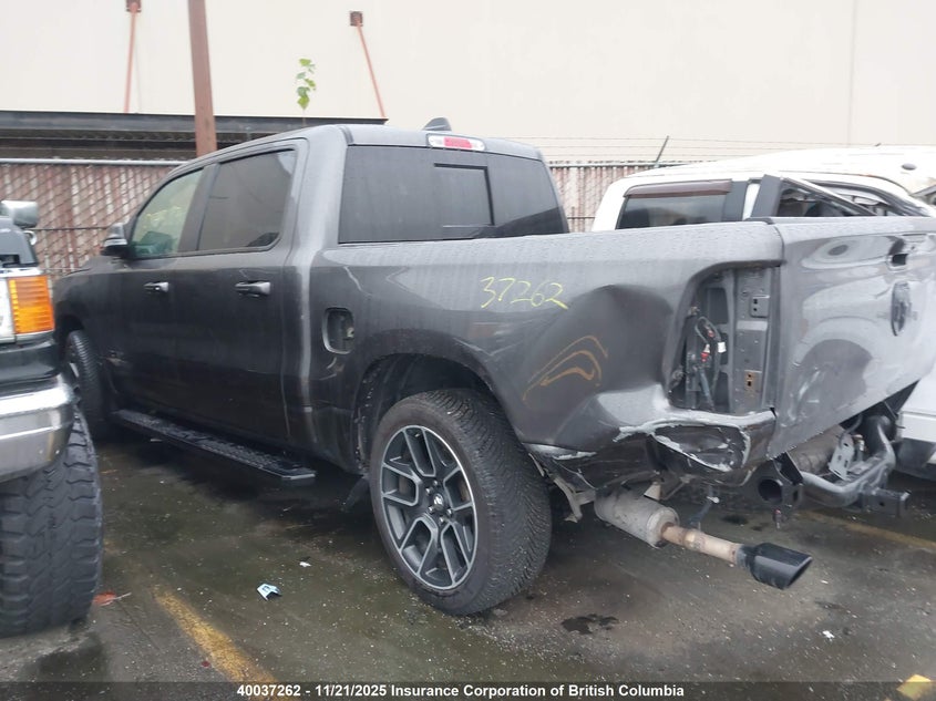 1C6SRFLT2KN743554 2019 RAM 1500 photo no. 3