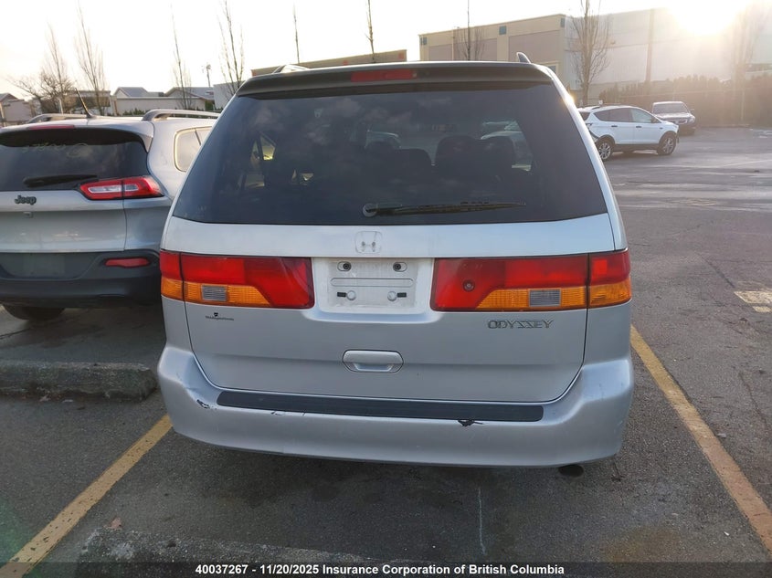 2HKRL18982H012605 2002 HONDA ODYSSEY photo no. 16