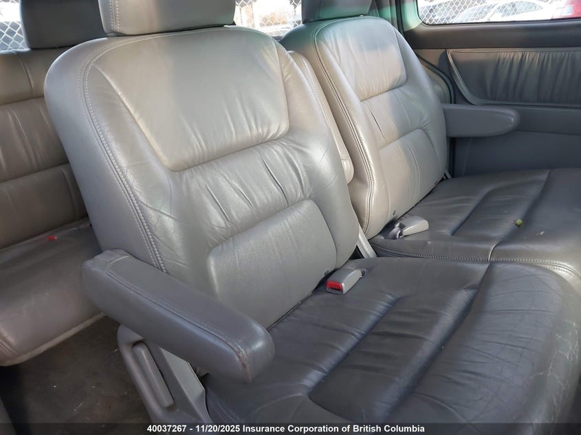 2HKRL18982H012605 2002 HONDA ODYSSEY photo no. 8