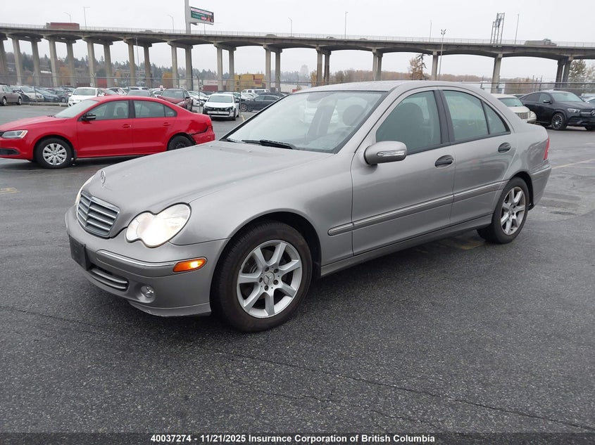 WDBRF40J55F688439 2005 MERCEDES-BENZ  photo no. 2