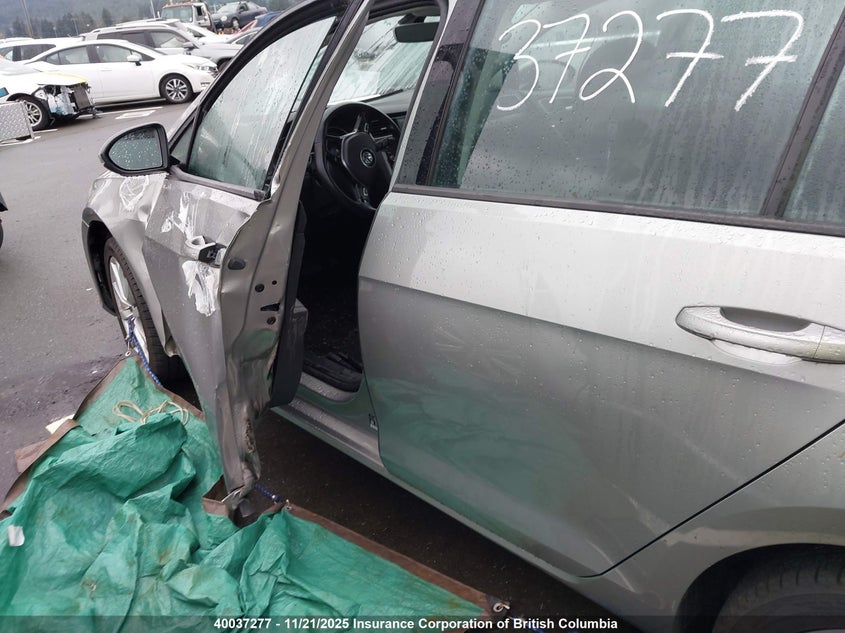 3VW117AU0JM760887 2018 VOLKSWAGEN GOLF photo no. 14