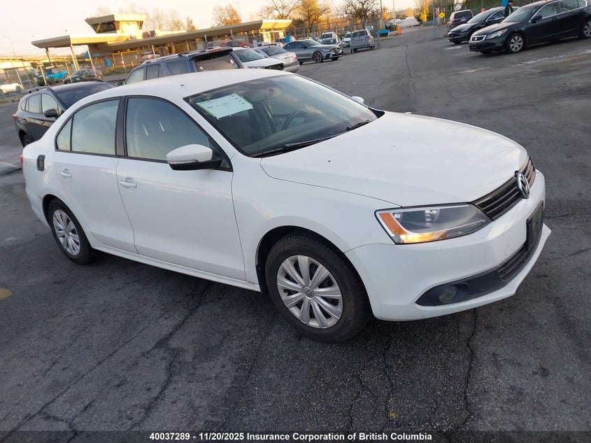 3VWWL7AJXEM266192 2014 Volkswagen Jetta auction photo 1