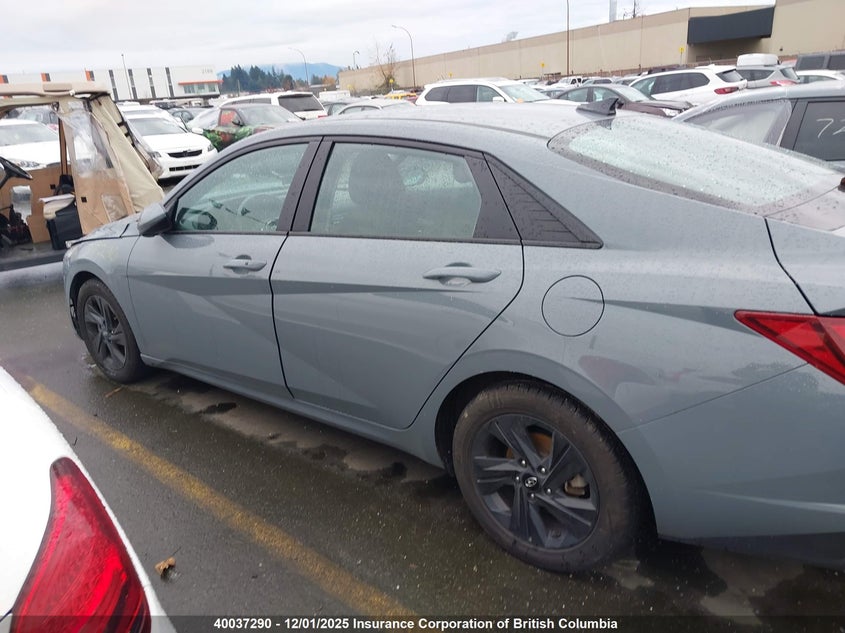 KMHLM4AGXNU350994 2022 HYUNDAI ELANTRA photo no. 14