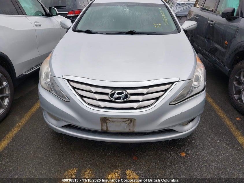 5NPEB4AC7CH340737 2012 HYUNDAI SONATA photo no. 13
