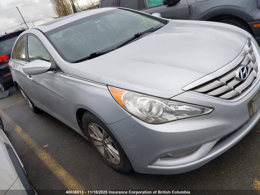 5NPEB4AC7CH340737 2012 HYUNDAI SONATA photo no. 14