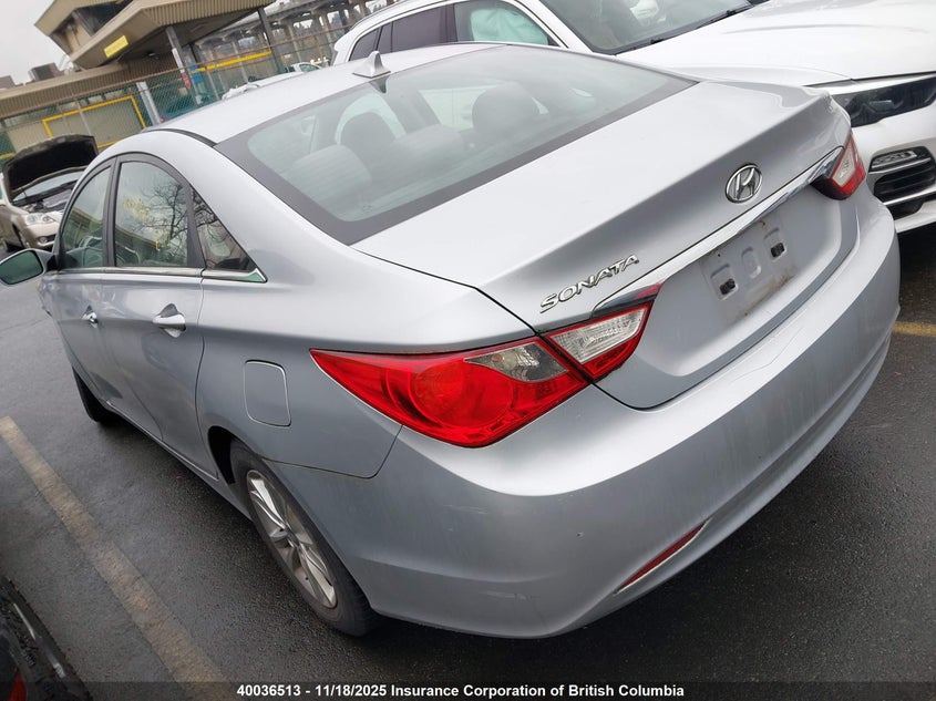 5NPEB4AC7CH340737 2012 HYUNDAI SONATA photo no. 15