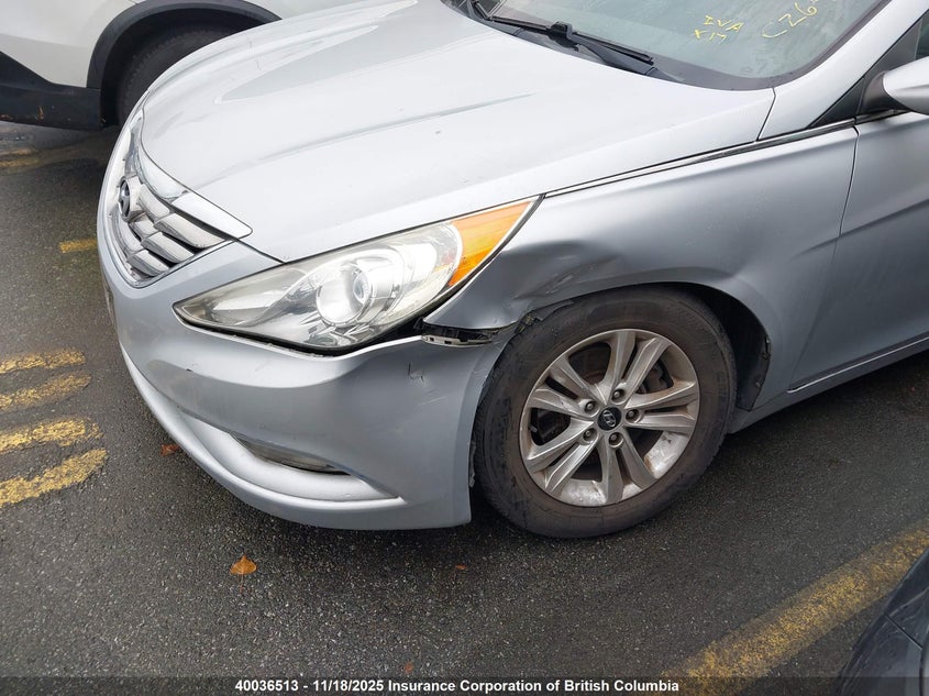 5NPEB4AC7CH340737 2012 HYUNDAI SONATA photo no. 2