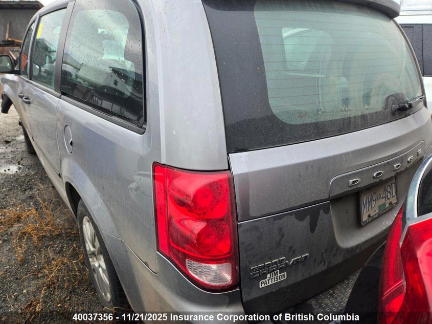 2C4RDGBG7HR582677 2017 DODGE CARAVAN photo no. 4