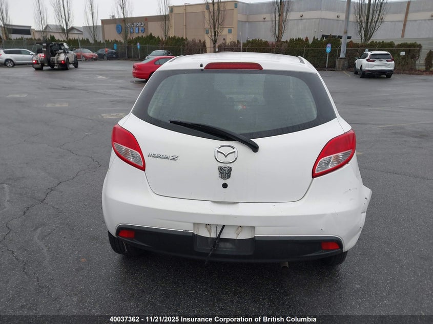 JM1DE1HY3B0105606 2011 MAZDA 2 photo no. 16