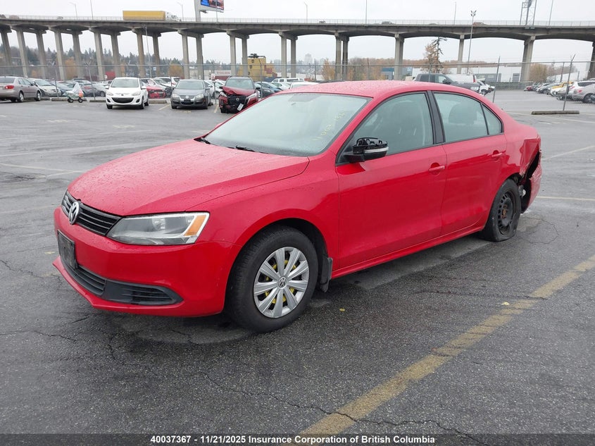 3VW1K7AJ7EM429281 2014 VOLKSWAGEN JETTA photo no. 2