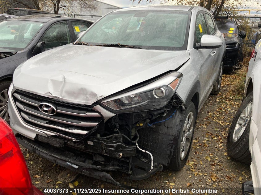 KM8J2CA44JU639120 2018 HYUNDAI TUCSON photo no. 2