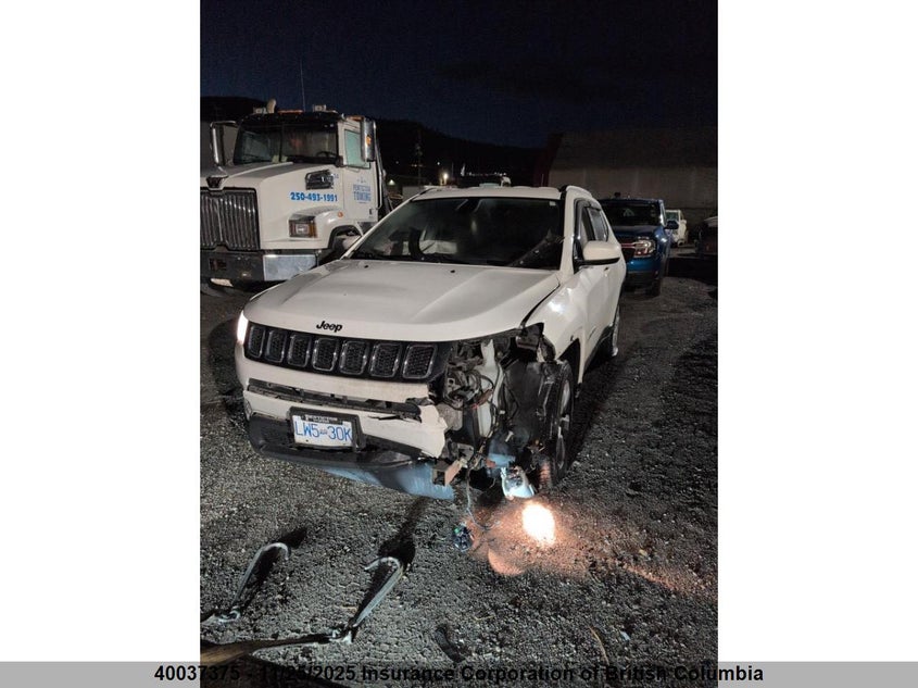 2018 Jeep Compass Latitude VIN: 3C4NJDBB1JT145593 Lot: 40037375