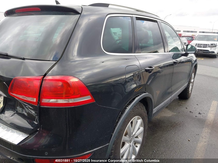 WVGEK9BP6CD006005 2012 VOLKSWAGEN TOUAREG photo no. 4