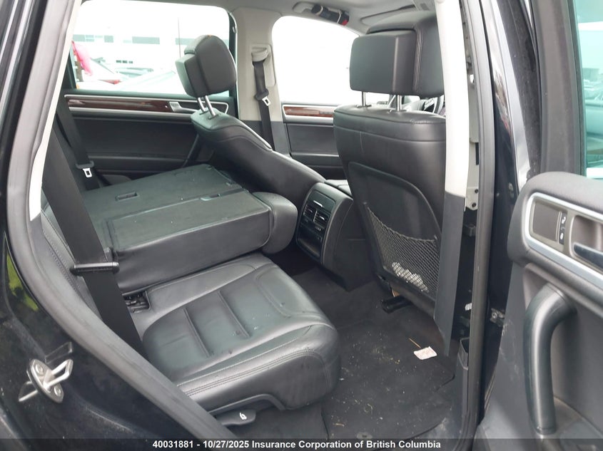 WVGEK9BP6CD006005 2012 VOLKSWAGEN TOUAREG photo no. 8