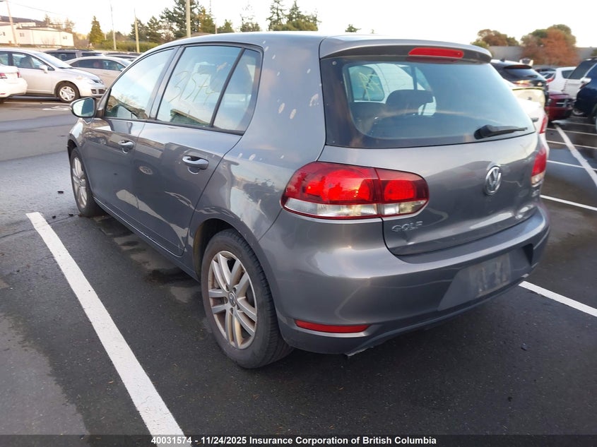WVWDA9AJ2AW157876 2010 VOLKSWAGEN GOLF photo no. 3