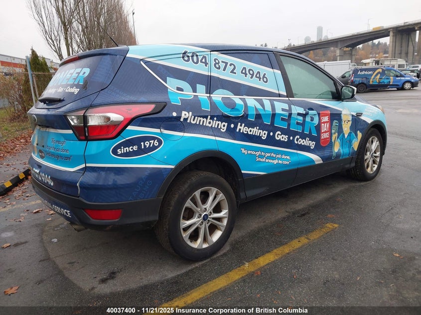 1FMCU9GD9HUD70331 2017 FORD ESCAPE photo no. 4