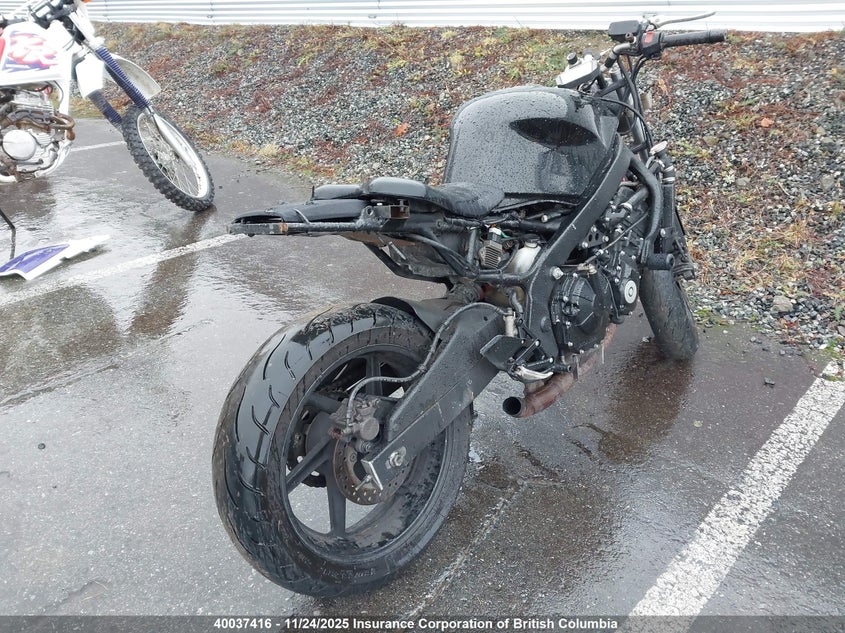 JH2PC2529VM600339 1997 HONDA CBR photo no. 4