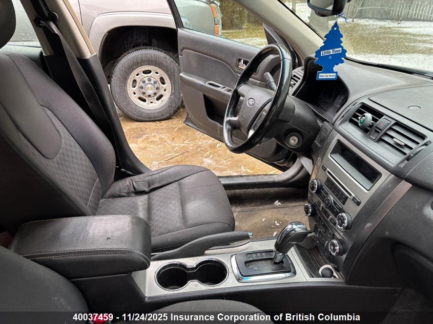 3FAHP0JA9BR288969 2011 FORD FUSION photo no. 6