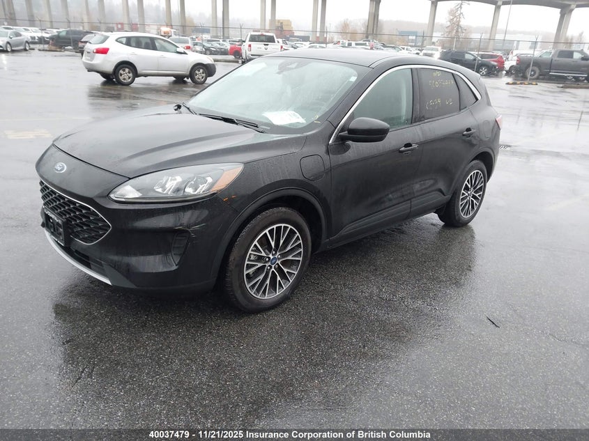 1FMCU0EZXNUA18669 2022 FORD ESCAPE photo no. 2