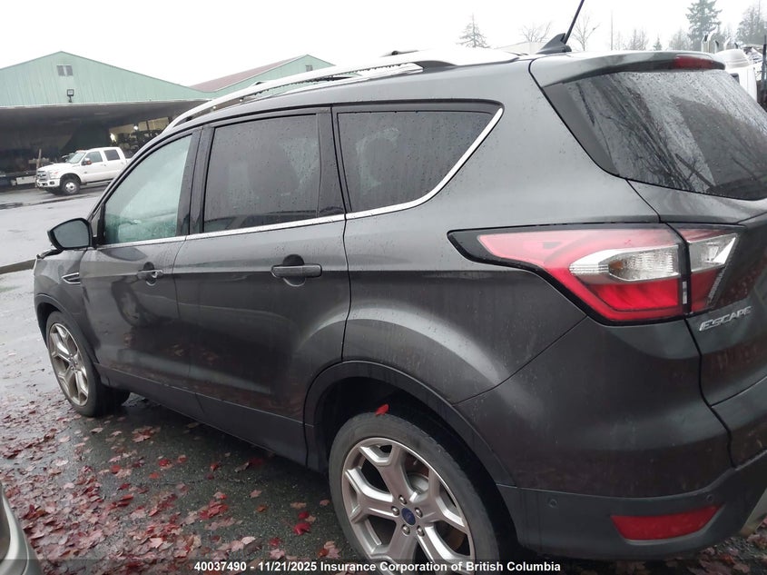 1FMCU9J90JUA13971 2018 FORD ESCAPE photo no. 14