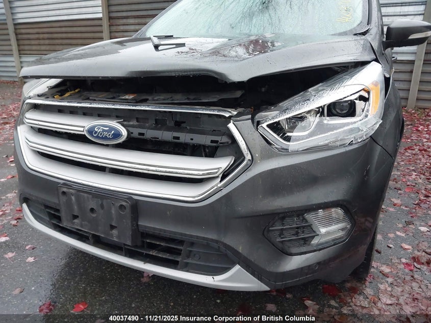 1FMCU9J90JUA13971 2018 FORD ESCAPE photo no. 20
